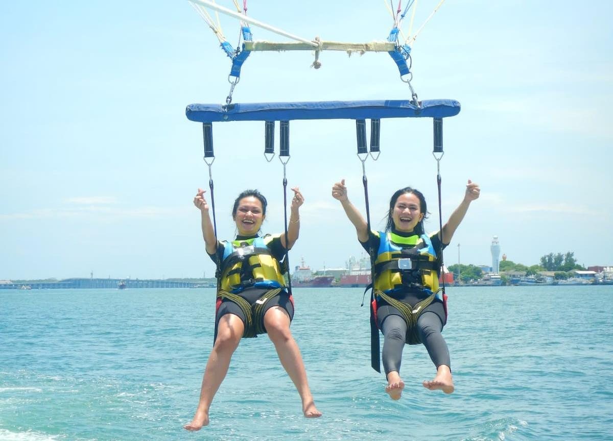Adventure Parasailing