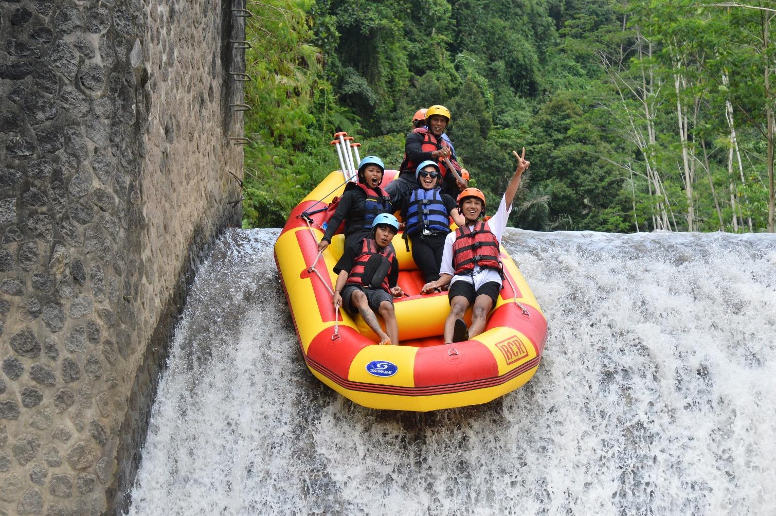 Rafting Telagawaja River